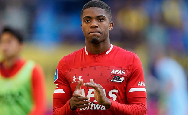 九游体育APP-荷甲今夜走向成谜，马赛官宣签约，压力陡增，控场能力受关注