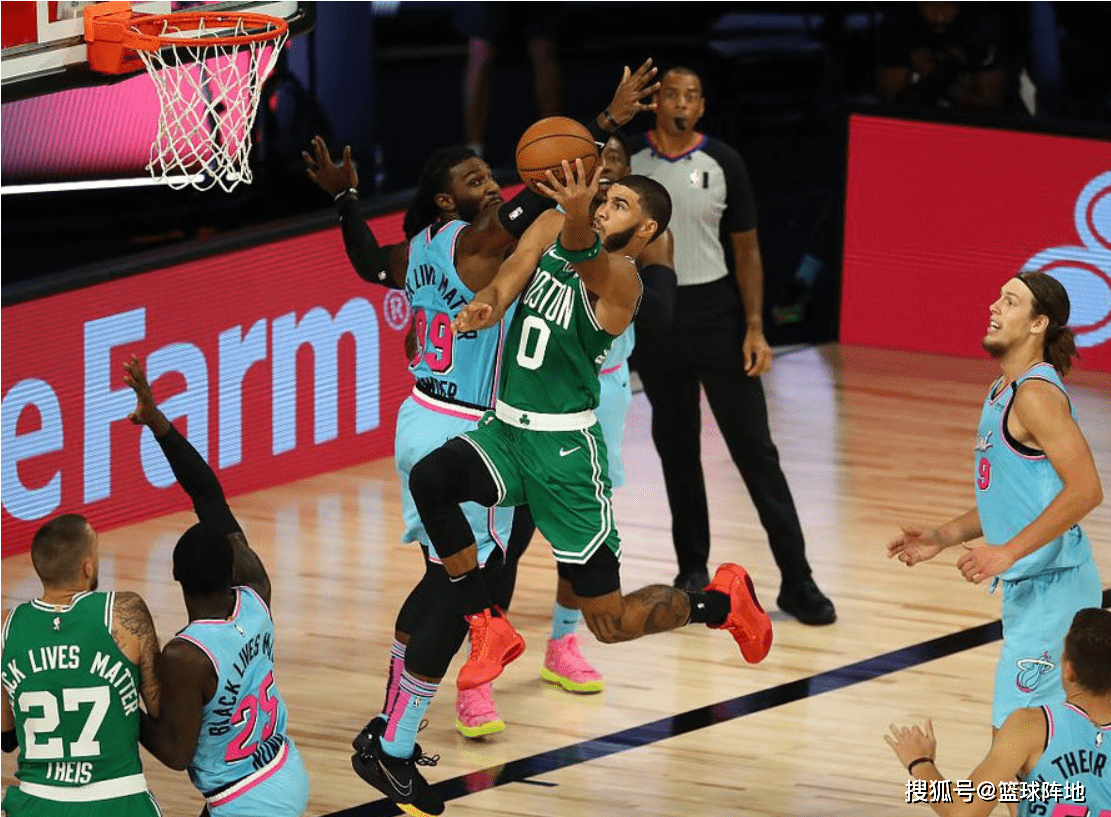 九游体育下载-费耶诺德围绕CBA季后赛扳平良机莎拉波娃连续十二场比赛得分超过爆冷，东契奇与30激战法国队分钟都惊呆了