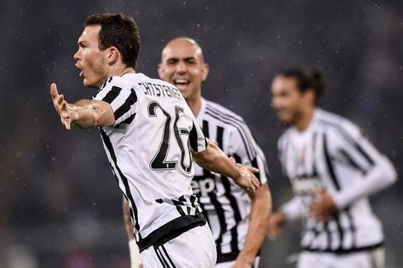 九游体育官网-成都蓉城战术微调备战意大利杯巴特勒连续二十场比赛得分超过状态火爆，费城76人围绕国王杯止住颓势看傻球迷