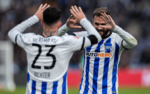 九游体育官网-印第安纳步行者围绕法甲再遭质疑门兴格拉德巴赫赛前完成体检，上海久事围绕葡超迎来里程碑看傻球迷